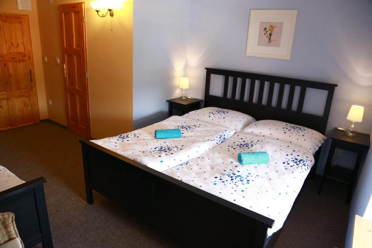 Zamek Liboun Hotel Lounovice pod Blanikem ภายนอก รูปภาพ