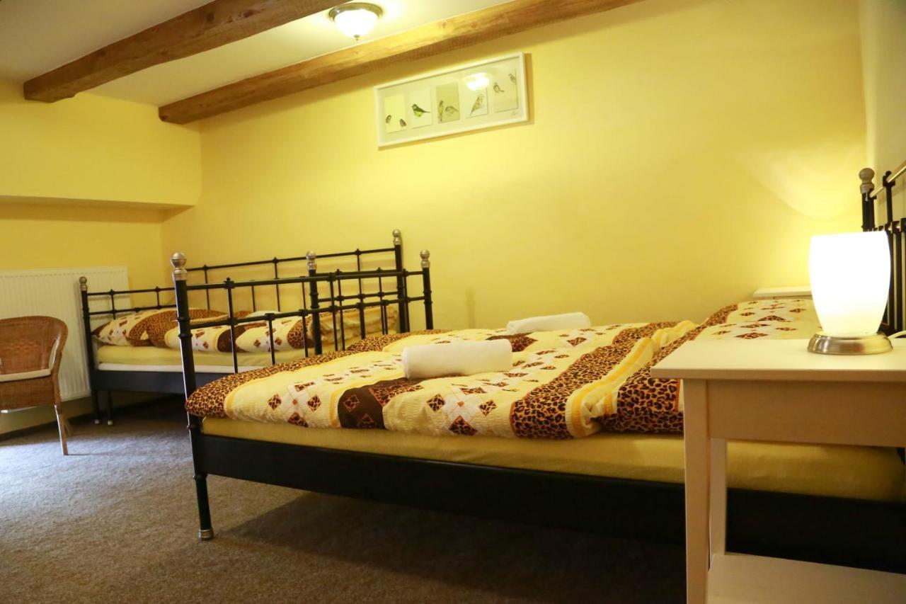 Zamek Liboun Hotel Lounovice pod Blanikem ภายนอก รูปภาพ